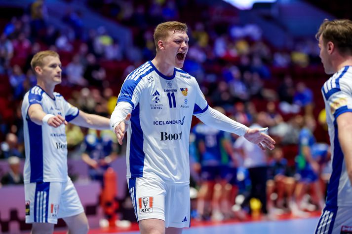 Strákarnir okkar unnu frábæran sigur á Slóvenum í gær og þeirra bíður því undanúrslitaleikur við Danmörku annað kvöld.