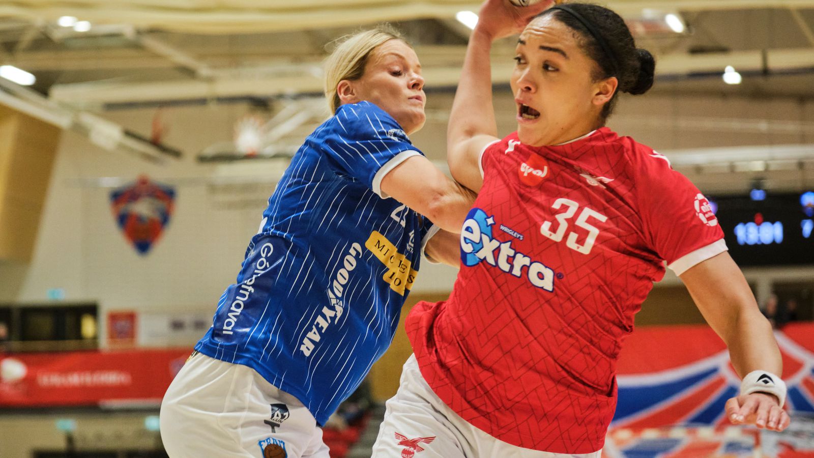 Valur - Fram | Valskonur geta sent kisurnar í sumar­frí