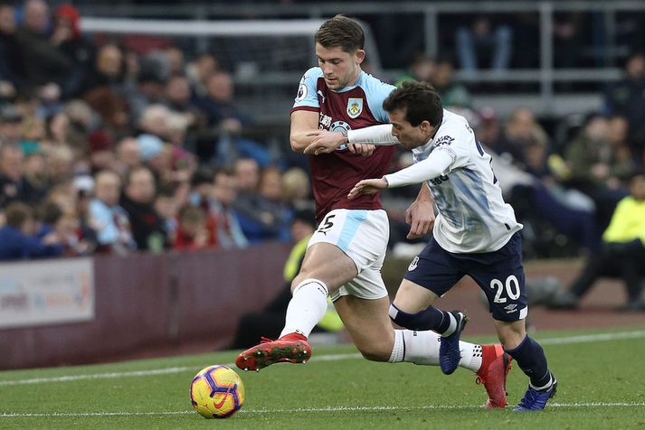 James Tarkowski í leik með Burnley.