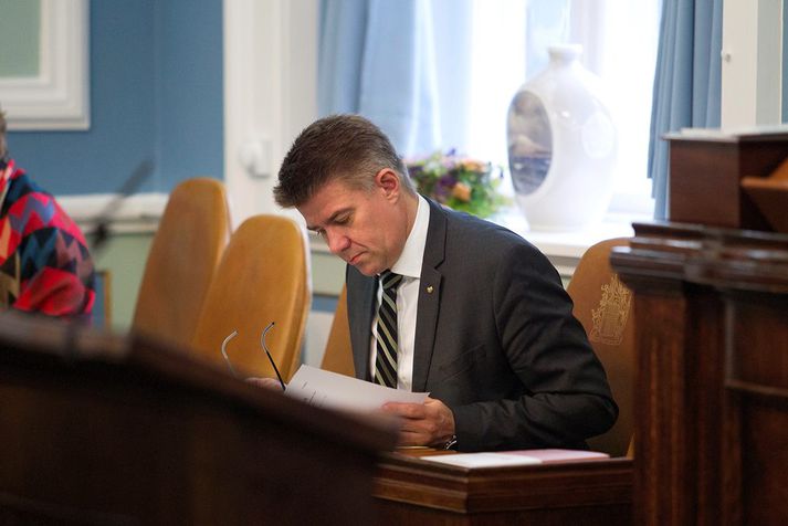 Gunnar Bragi Sveinsson, sjávarútvegs- og landbúnaðarráðherra.