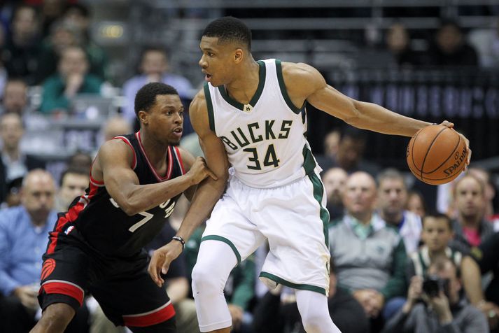 Giannis Antetokounmpo í leik með Milwaukee Bucks.