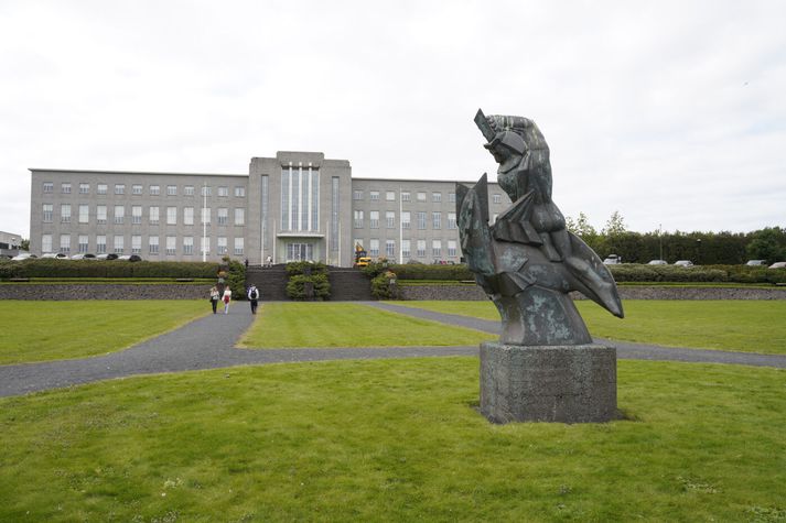 Menntavísindasvið Háskóla Íslands kynnir skýrslu um niðurstöður PISA-könnunarinnar.