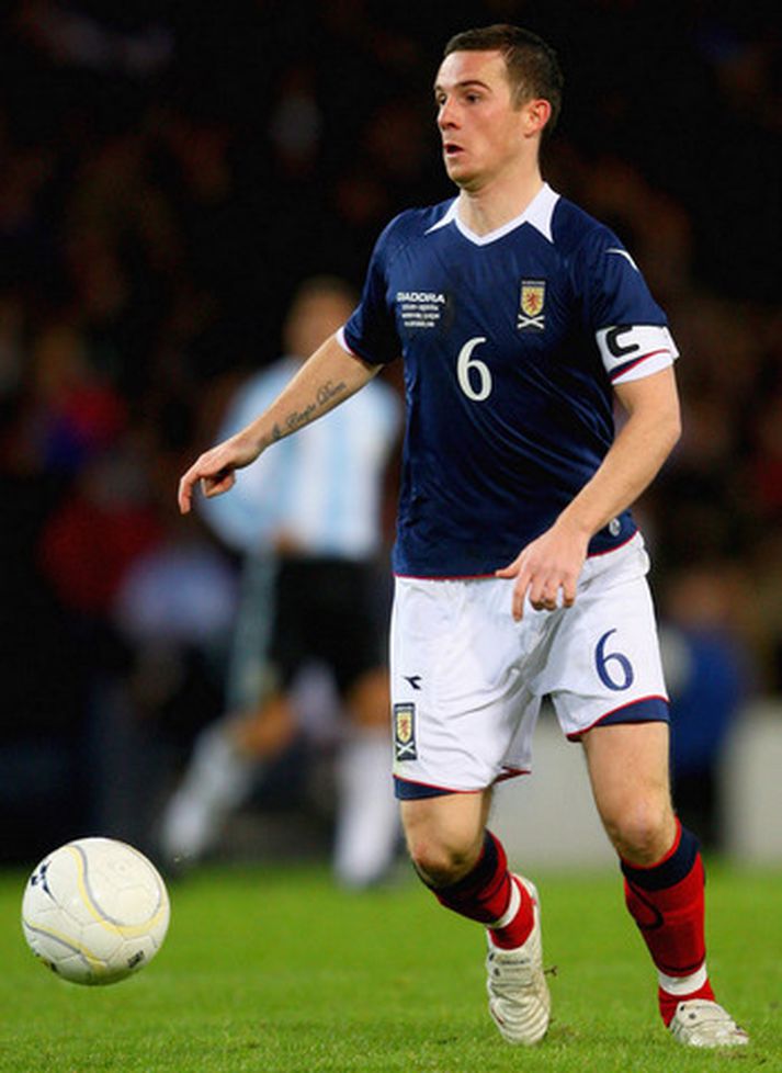 Barry Ferguson í leik með skoska landsliðinu.