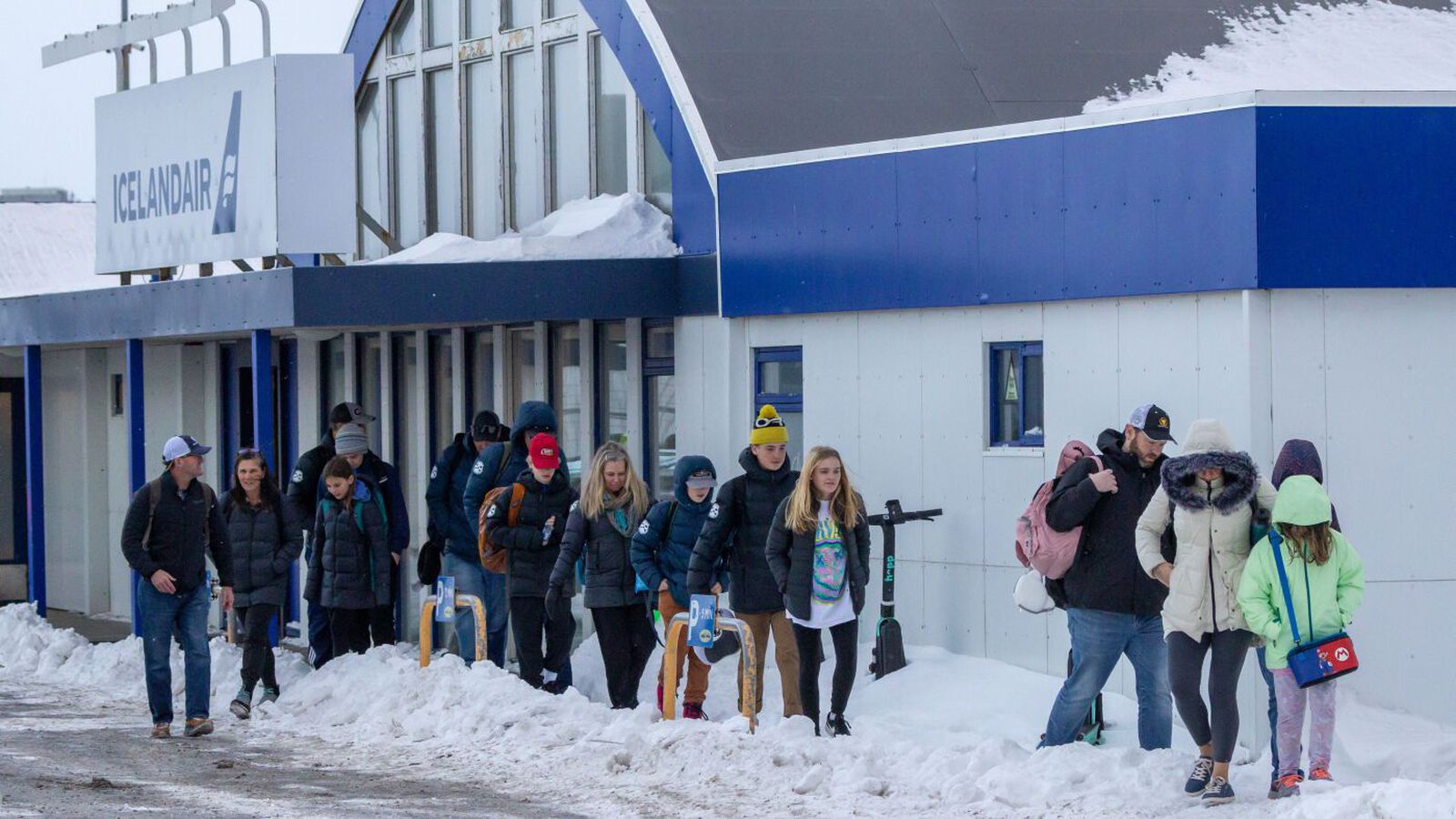 Innan­lands­flugi af­lýst vegna veðurs