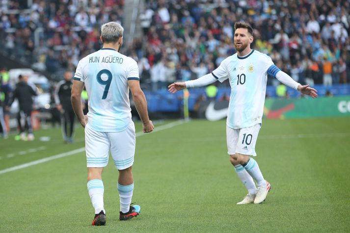 Agüero vill að ekkert komi fyrir Messi félaga sinn.