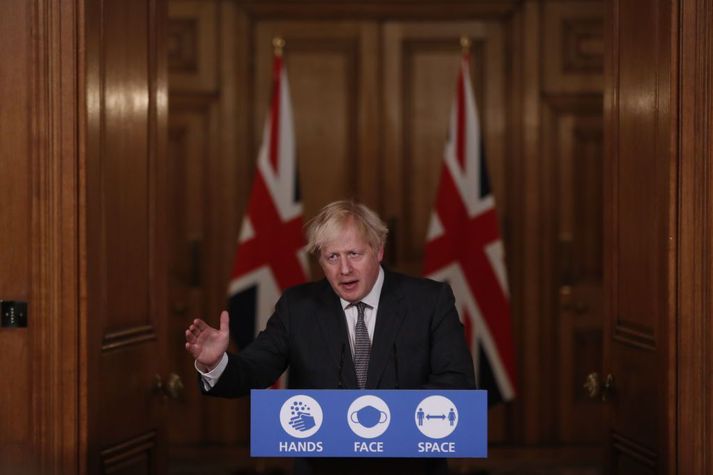 Boris Johnson kynnti í dag hertar aðgerðir á landamærum vegna kórónuveirufaraldursins á Bretlandi.