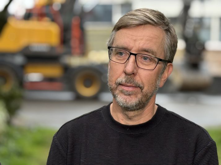 Kristmann Már Ísleifsson býr við framkvæmdasvæðið.