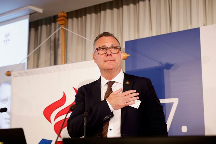 Willum Þór Þórsson þakklátur í pontu eftir að hafa verið kjörinn nýr forseti ÍSÍ.