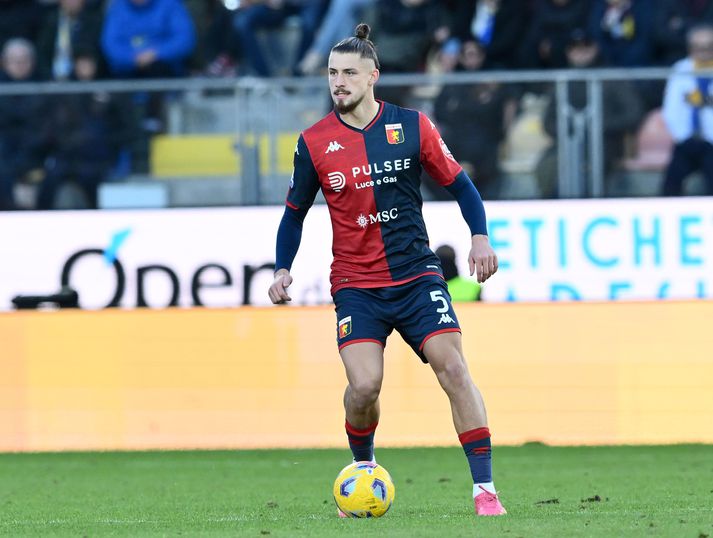 Radu Dragusin verður leikmaður Tottenham áður en langt um líður.