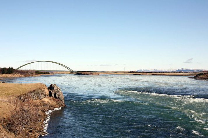 Vegagerðin er með áform um brúargerð þar sem heimamenn hafa velt fyrir sér virkjunarkostum.
