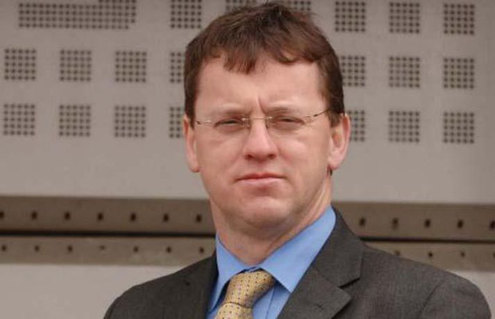 Rob Wilson.