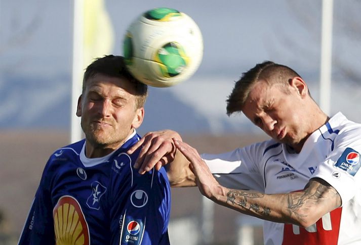 Garðar Jóhannsson í skallaeinvígi gegn Víkingum á dögunum.