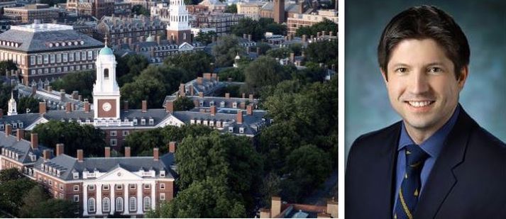 Hans Tómas Björnsson var verðlaunaður af Harvard.