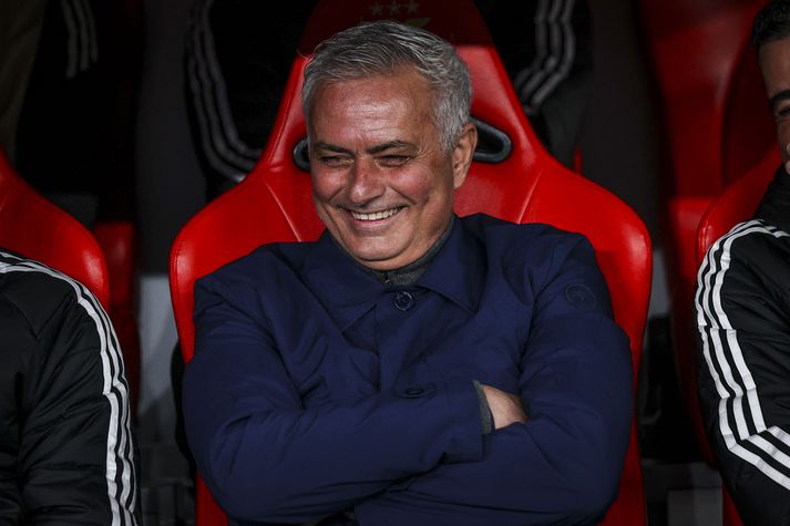 Jose Mourinho tekur við stórliði Real Madrid á ný og snýr aftur á Bernabeu-leikvanginn sem aðalþjálfari eftir þrettán ára fjarveru.