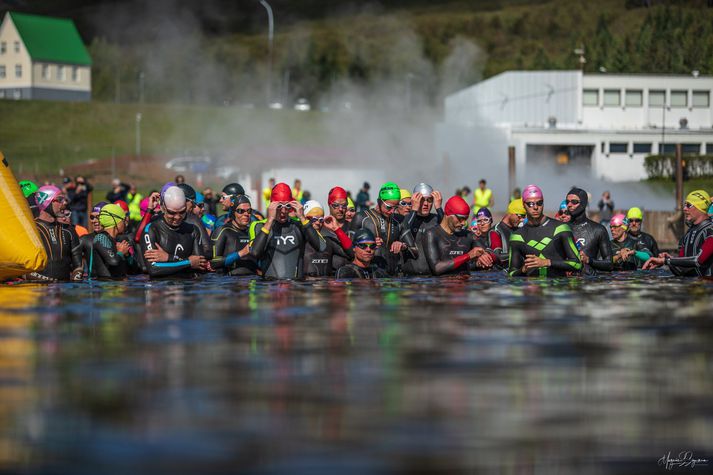 Íslandsmótið í ólympískri þríþraut fór fram á Laugarvatni. 