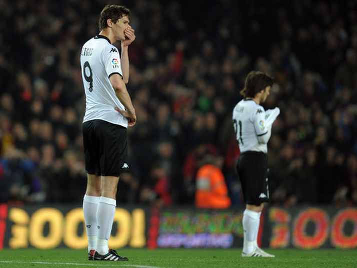 Nikola Zigic í leik með Valencia.