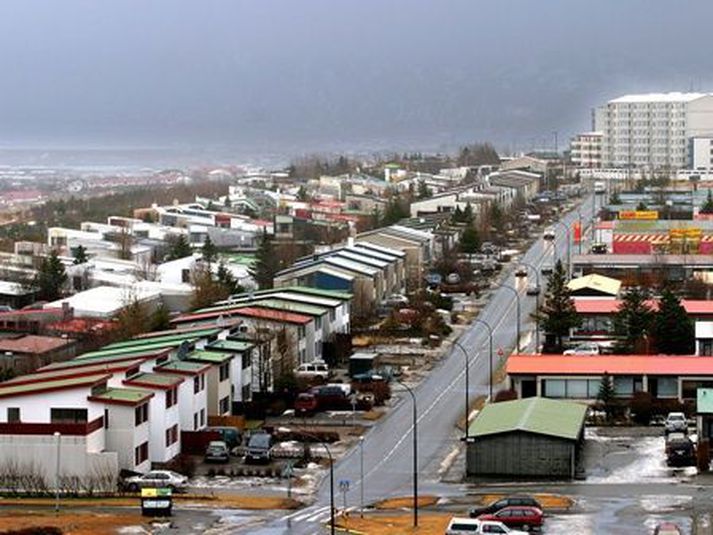 Þinglýstum samningum um kaup á fasteignum hefur fjölgað gríðarlega.