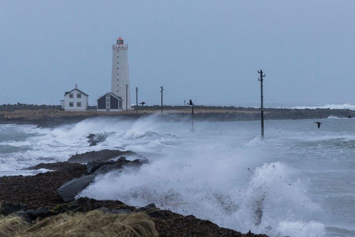 Gul viðvörun verður í gildi víða í dag.