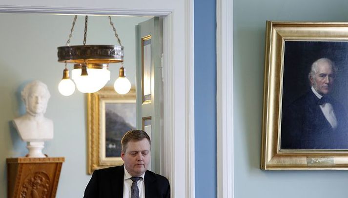 Sigmundur Stjórnarandstaðan segir ráðamenn loka augunum gagnvart vanda heilbrigðiskerfisins.