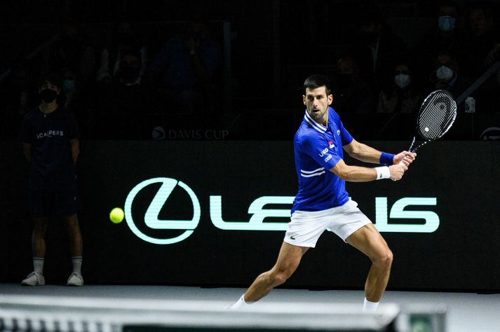 Logfræðingar Novaks Djokovic segja að tenniskappinn hafi greinst með kórónuveiruna í desember og því hafi honum verið veitt undanþága frá bólusetningu.