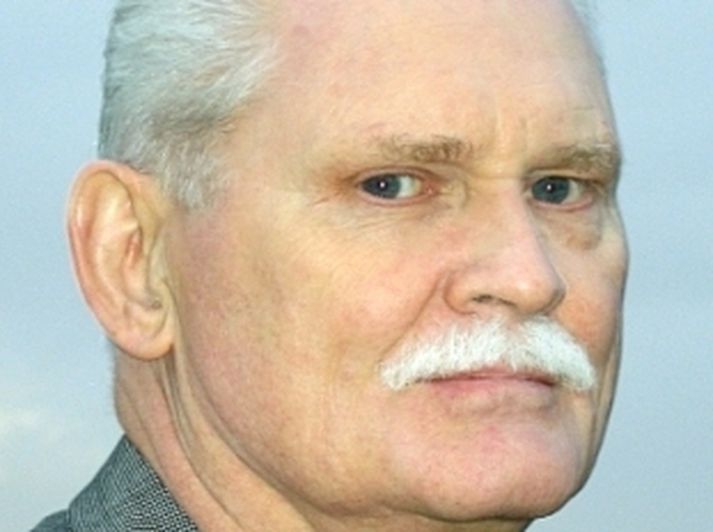 Þorsteinn Bergmann Einarsson hefur gefið út bók um morðið á Laugalæk.