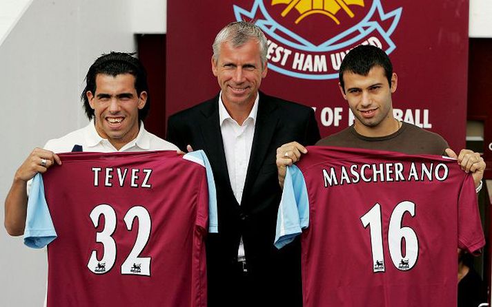 Alan Pardew með þeim Tevez og Mascherano í haust.