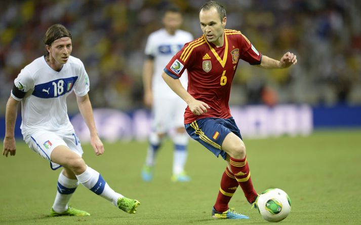 Andres Iniesta í leik með Spáni.