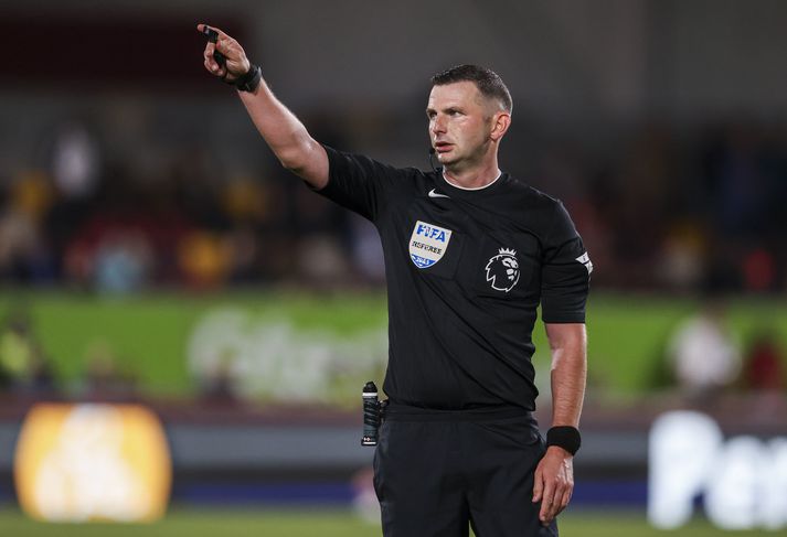 Munu Michael Oliver og félagar í ensku dómarastéttinni færa sig yfir til Sádi-Arabíu?