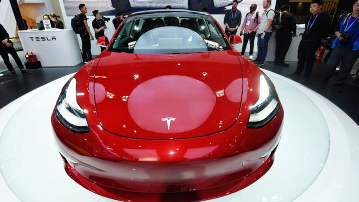 Tesla hefur átt í basli við að ná markmiðum um framleiðslu á Model 3-bifreiðinni.