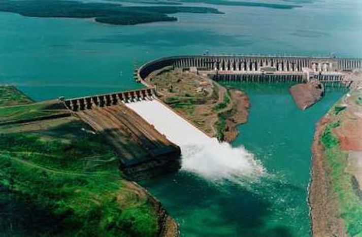 Itaipu-virkjunin.