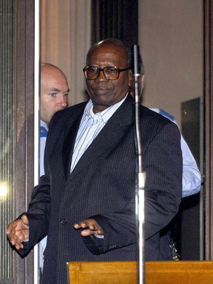 Belgískur dómstóll dæmdi Bernard Ntuyahaga sekan fyrir morð á 10 friðargæsluliðum.