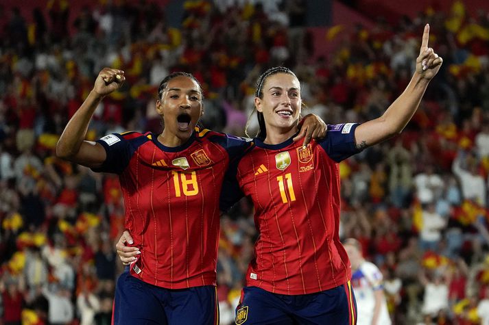 Alexia Putellas átti stórleik þegar Spánn vann England 4-0.