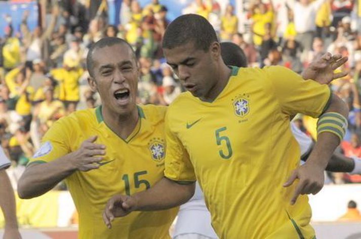 Melo í leik með brasilíska landsliðinu.