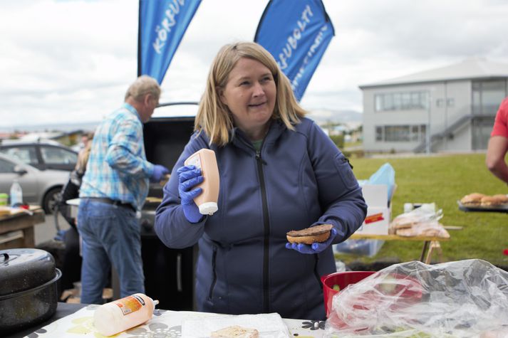 Mótshaldarar hafa grillað um þúsund hamborgara og matreitt 50 kíló af humri um helgina.