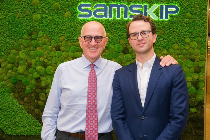 Ólafur Ólafsson, fyrrverandi eigandi Samskipa, og Ólafur Orri Ólafsson, forstjóri Samskipa.