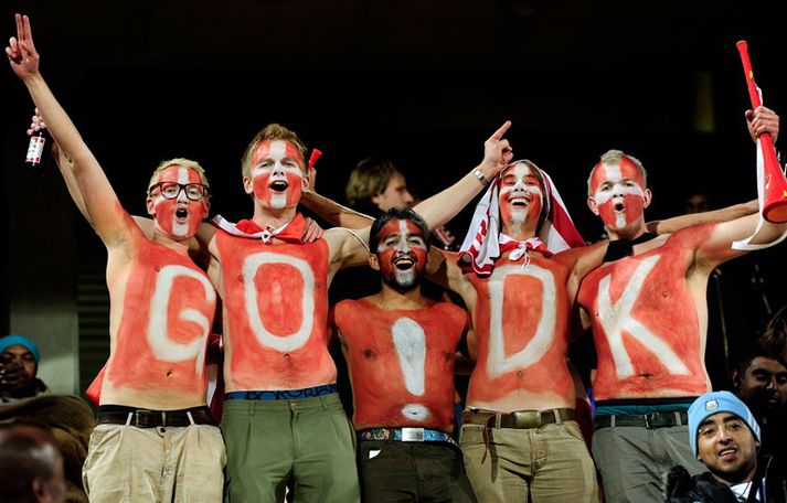 Danskir stuðningsmenn á góðri stundu