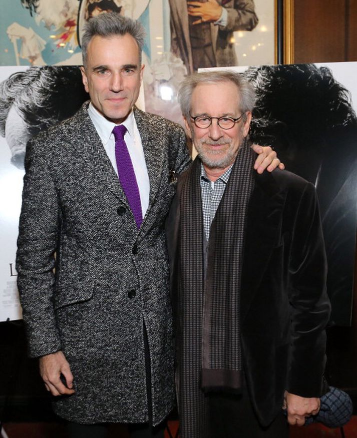 Steven Spielberg ásamt Daníel Day Lewis, sem leikur Lincoln.