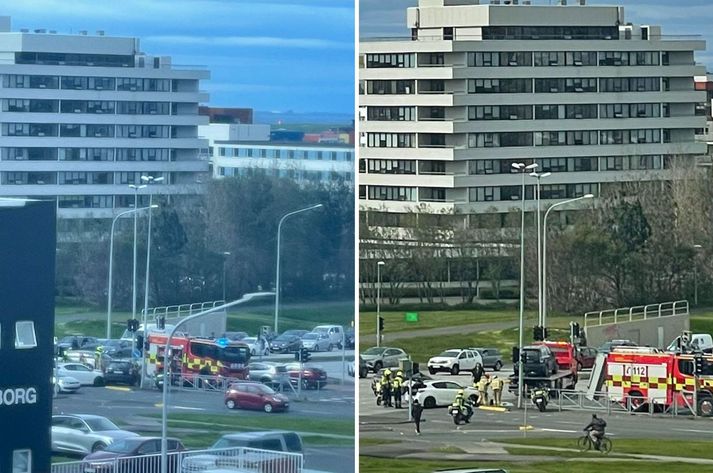 Önnur bifreiðin hefur verið flutt af vettvangi.