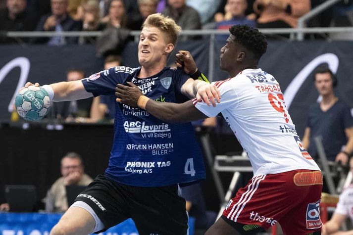 Elvar Ásgeirsson í baráttunni.