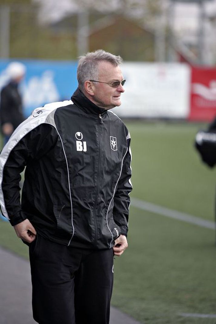 Bjarni er á stöðugri uppleið með Stjörnuna og mun verða áfram þjálfari hjá félaginu.fréttablaðið/daníel