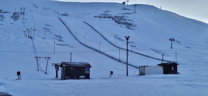 Þessi mynd var tekin þann 18. desember síðastliðinn. Síðan hefur eitthvað bæst í snjóinn en betur má ef duga skal.