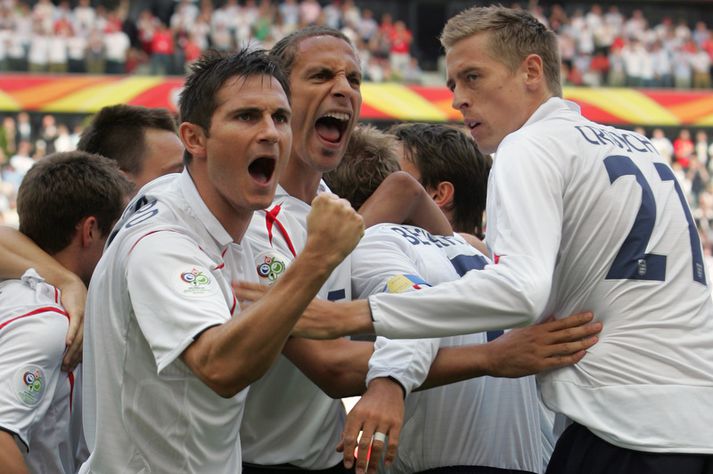 Frank Lampard og Rio Ferdinand fagna hér saman marki með enska landsliðinu.