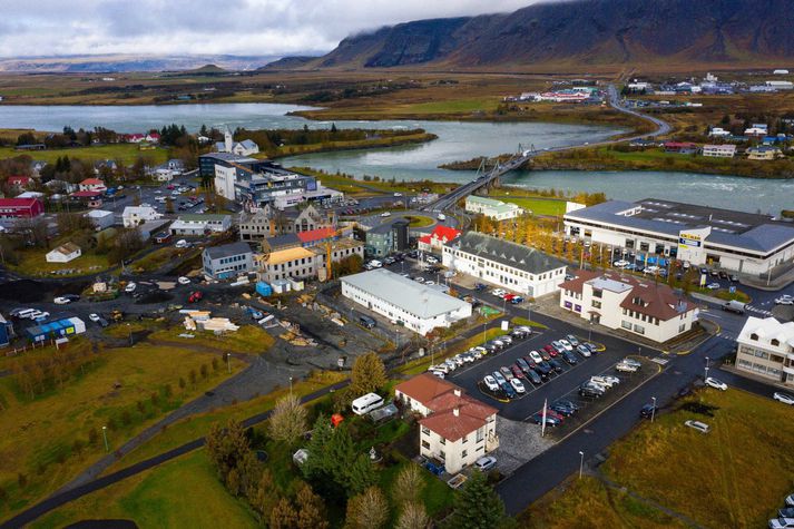 Sveitarfélagið Árborg skuldar um 28 milljarða í dag og verðtryggðar skuldirnar vaxa hratt í mikilli verðbólgu og vaxtahækkunum.