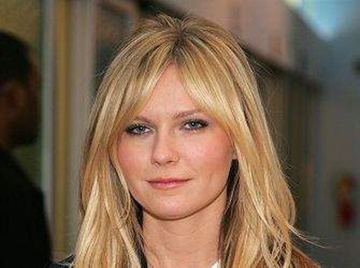 Dunst fékk nálgunar-bann á Christopher Smith sem vildi komast í tæri við leikkonuna.
