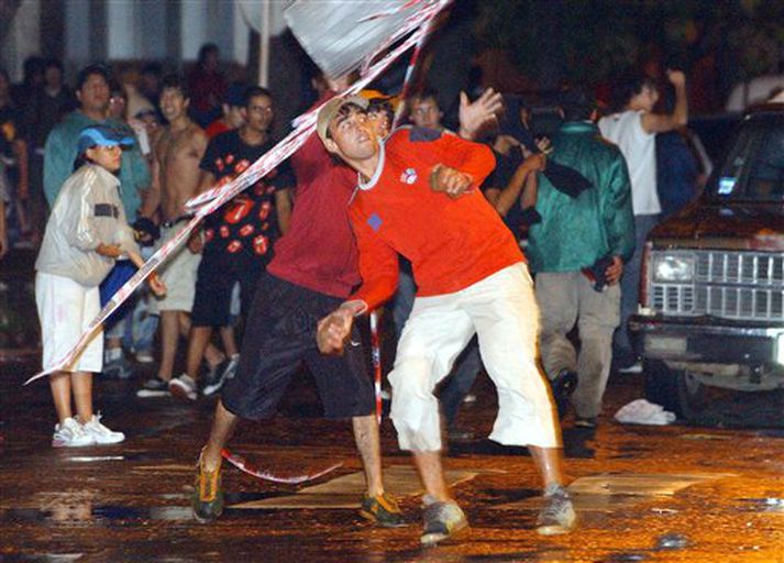 Æstir Rolling Stones aðdáendur í Buenos Aires í Argentínu í gær.