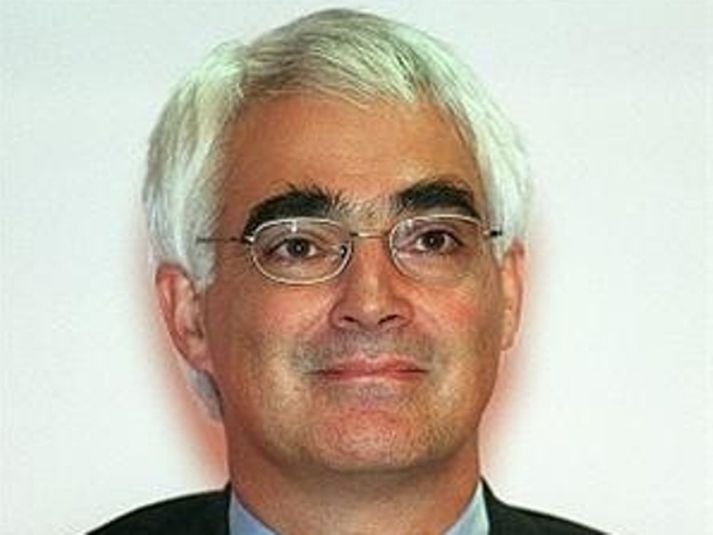 Alistair Darling spurði hvert hann ætti að senda Icesave-reikninginn.