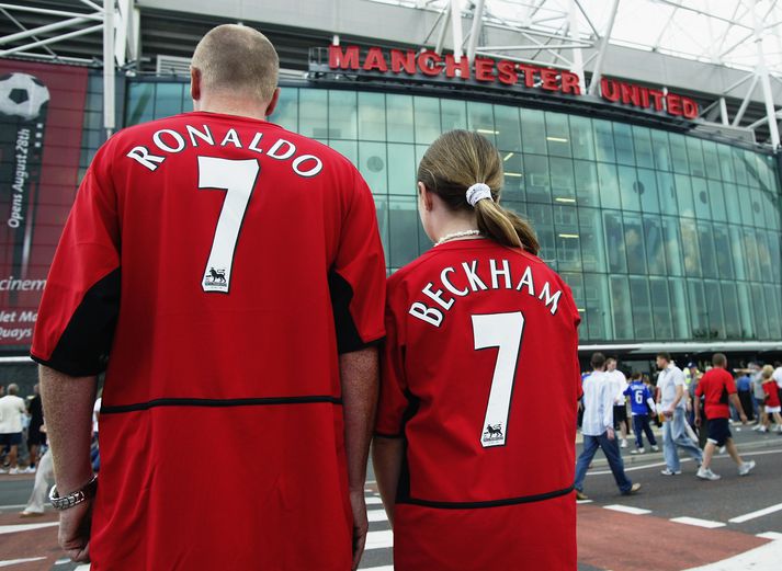 Ronaldo tók við treyju númer 7 af Beckham þegar hann kom til Man. Utd. fyrir þremur árum.