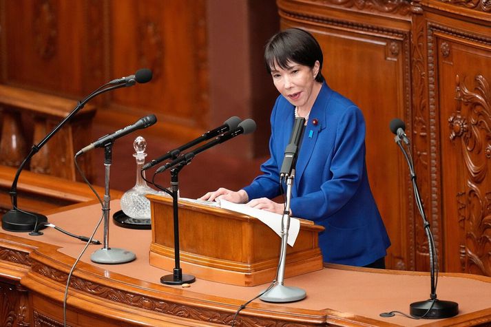 Sanae Takaichi á japanska þinginu í morgun.