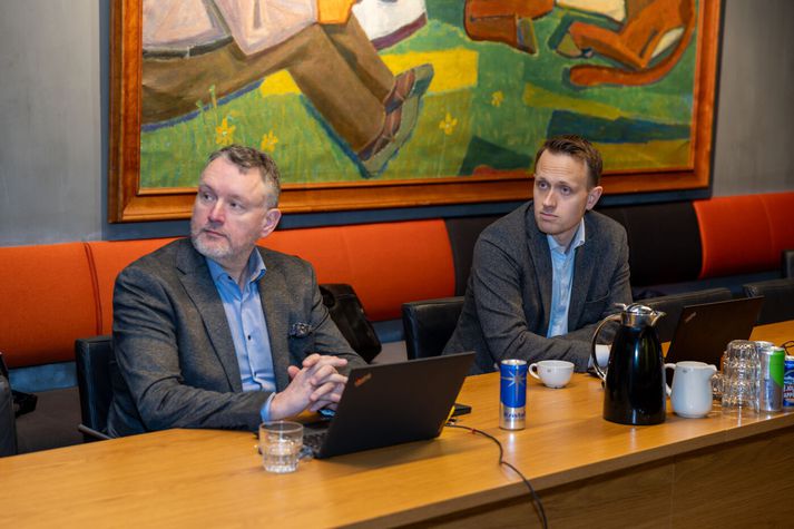 Sveinn Óskar Sigurðsson, til vinstri, er varamaður í stjórn Rúv.