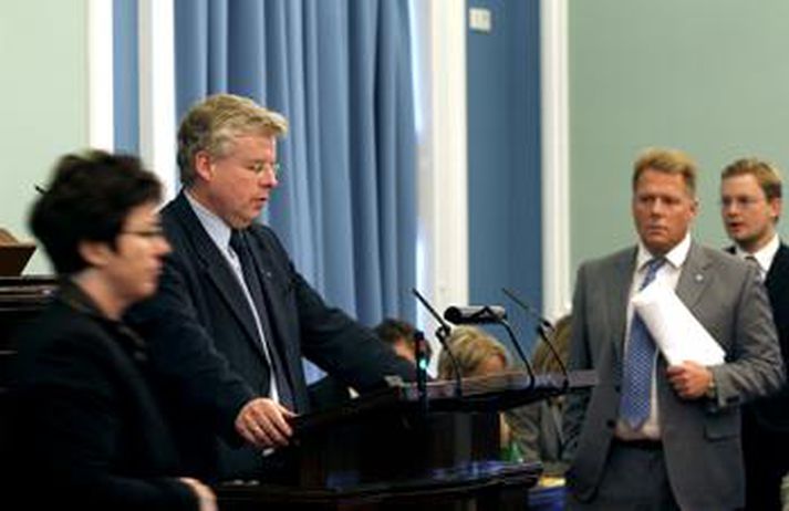 Einar K. Guðfinnsson, sjávarútvegsráðherra, í ræðustól á Alþingi í dag.